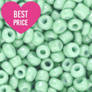 Glaskralen Rocailles 6/0 (4mm) Spring bud green