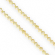 Top Facet kralen bicone 4mm Light yellow-AB coating