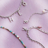 Inspiratiesets Armbanden en kettingen ontwerpen met brass TQ metaal bedels