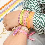 Inspiratiesets Sieraden ontwerpen met lint met tekst