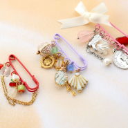 Inspiratiesets Creëer trendy pins met sierspelden met oogjes