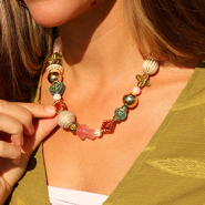 Nieuw Acryl kralen met goudkleurige details