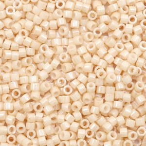Miyuki kralen delica's 11/0 Ceylon antique beige