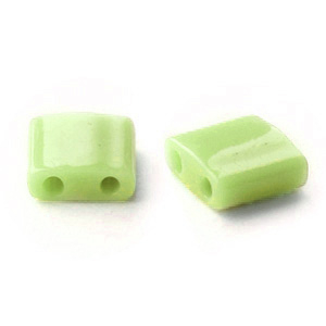 Miyuki kralen tila 5x5mm Opaque luster chartreuse green TL-439