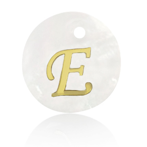 Schelp hangers specials letter E Gold-white (natuurlijke kleur)