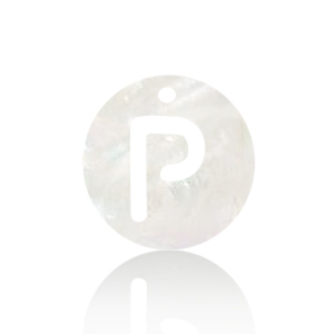 Schelp hangers specials letter P White (natuurlijke kleur)