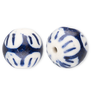 Kralen keramiek 12mm met bloem Off white-Delft blue
