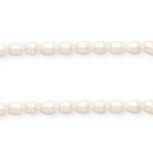 Imperfecte zoetwaterparels rice 10x9mm Natural white