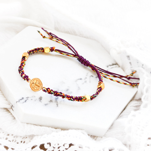 Leer nieuwe technieken voor het maken van macram&eacute; armbandjes