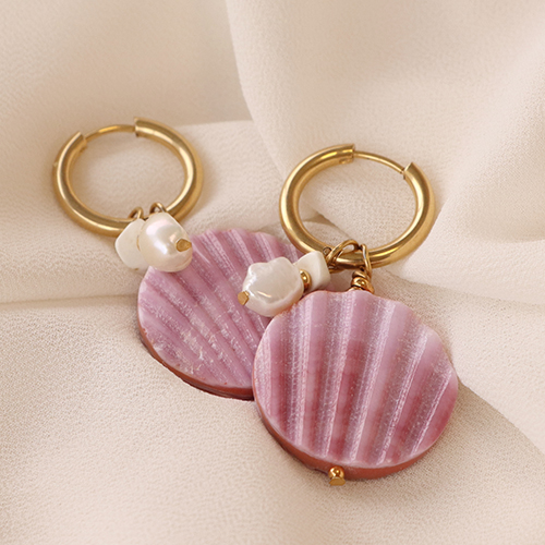 Maak statement sieraden met schelpkralen en rvs sieraad onderdelen 