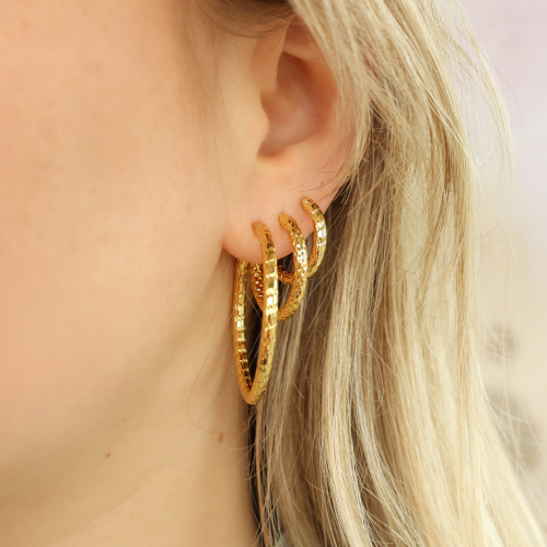 Aan de slag met Rvs oorbellen creolen en rvs oorbellen met ketting