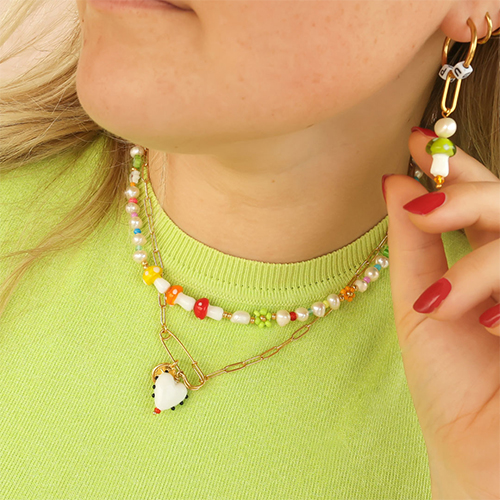 Inspiratie voor het ontwerpen van oorbellen en kettingen met glaskralen