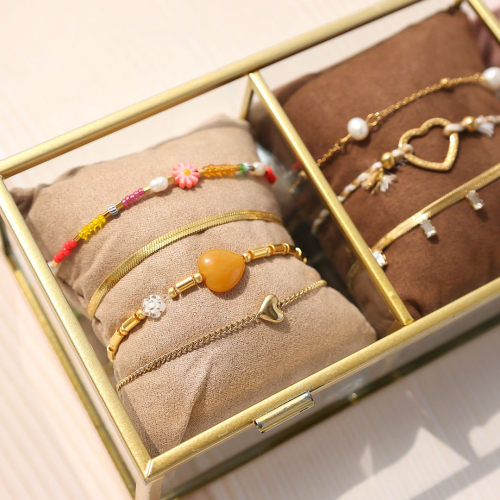 Sieraden inspiratie met sieraden display kussentjes