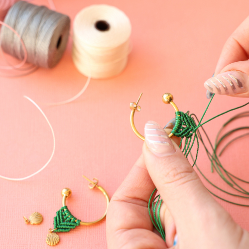 Nieuw! Glanzend Nylon S-Lon draad van Beadsmith