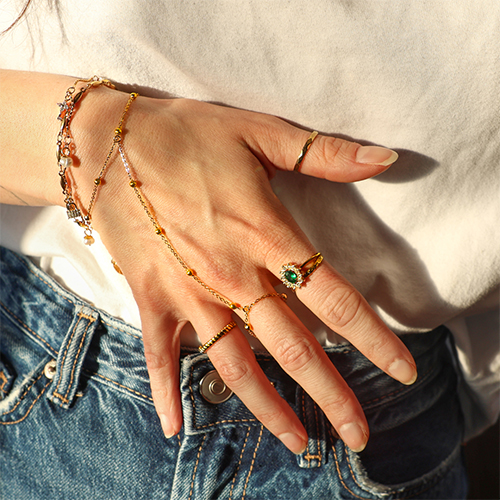 Trendy handkettingen voor je collectie