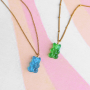 Inspiratie voor het maken van kleurrijke sieraden met gummy bear hangers